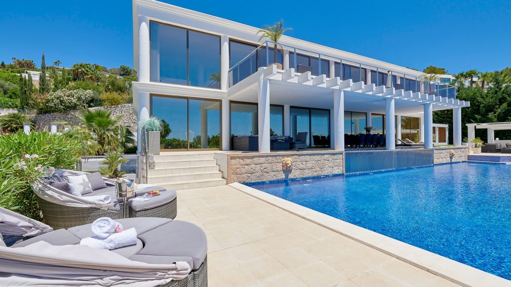 Ibiza villas for large groups