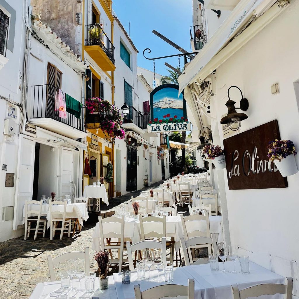 La Oliva restaurants in Ibiza